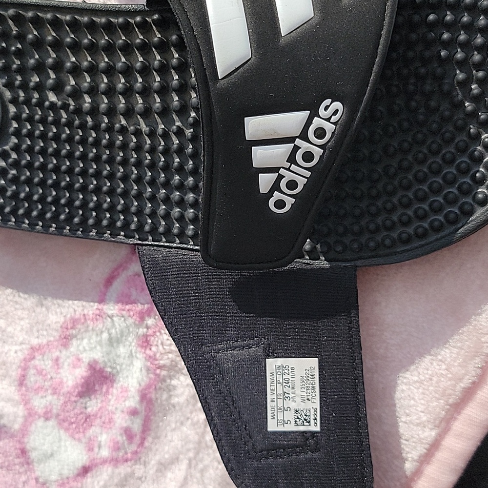 ADIDAS - Picture 3 of 3